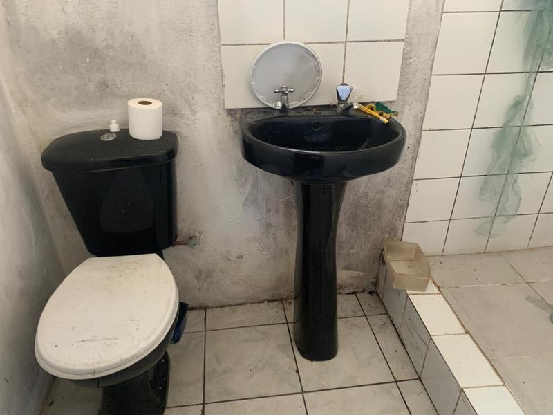 8 Bedroom Property for Sale in Montana Western Cape